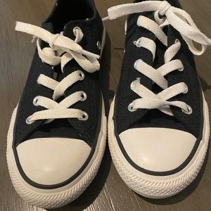 Kid Black Low-top converse size 13